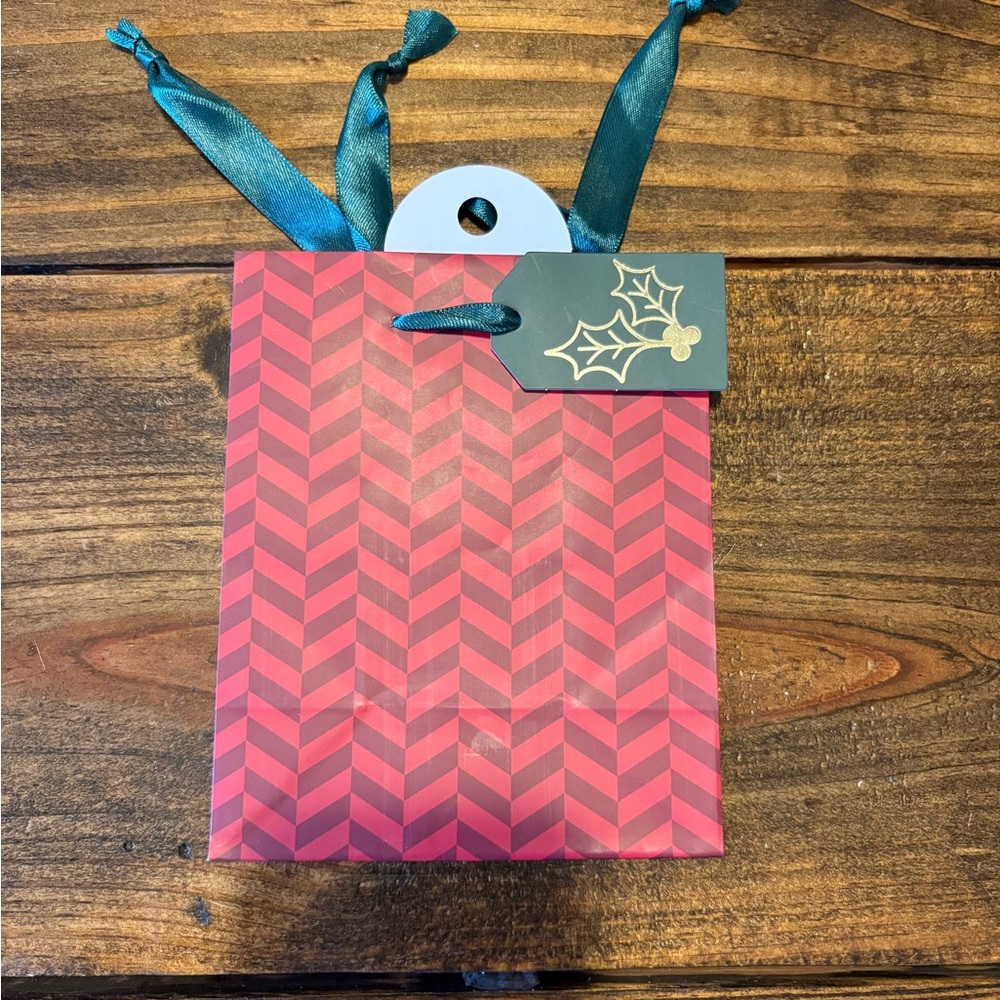 Wondershop Red and Green Gift Bags